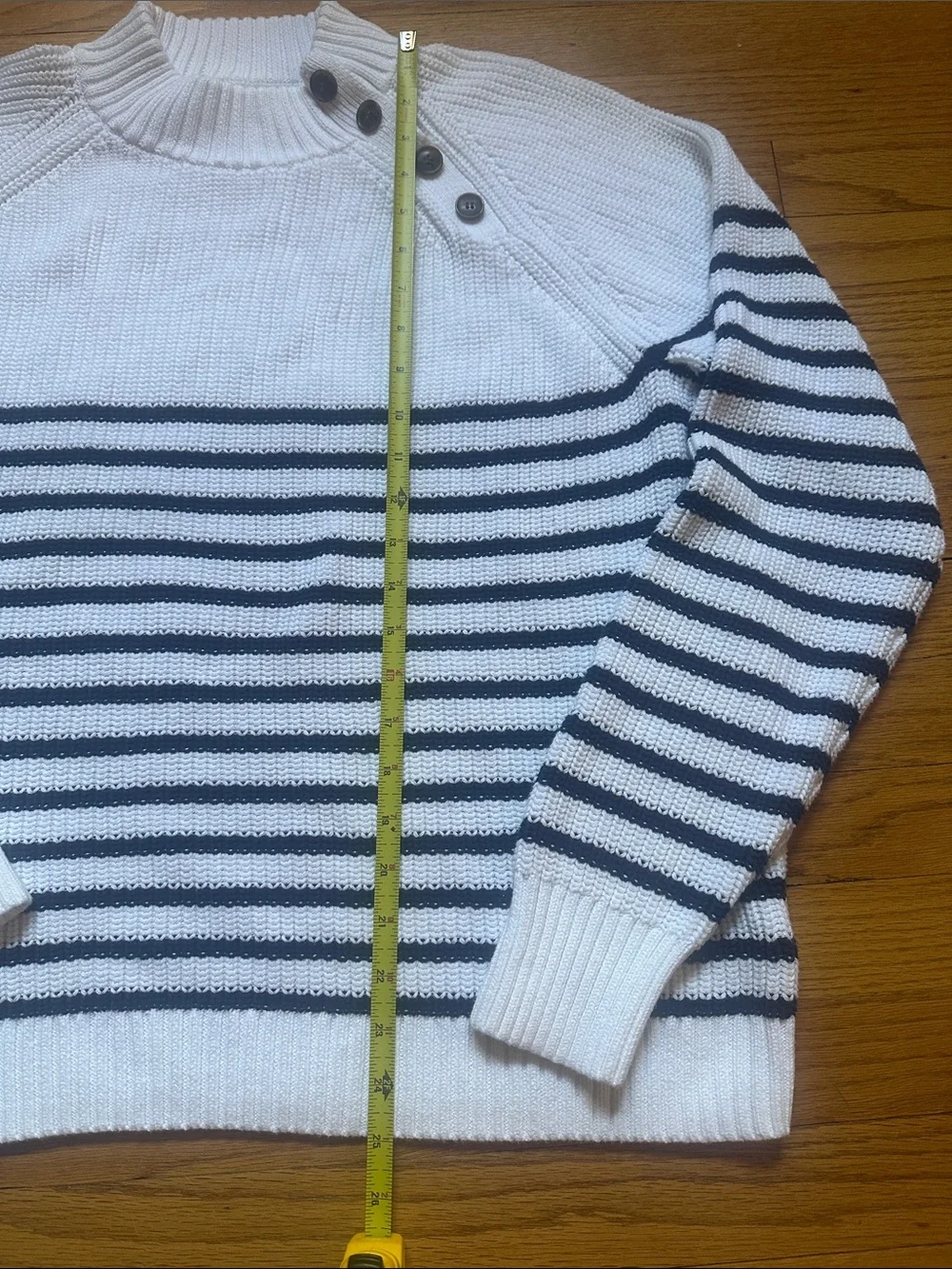 J. Crew 💯 Cotton White and Navy Button-Shoulder Sweater XL